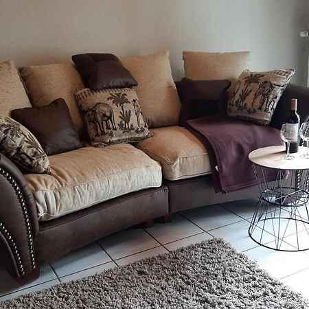Neu! Schicke Ferienwohnung Niebuell Zewnętrze zdjęcie